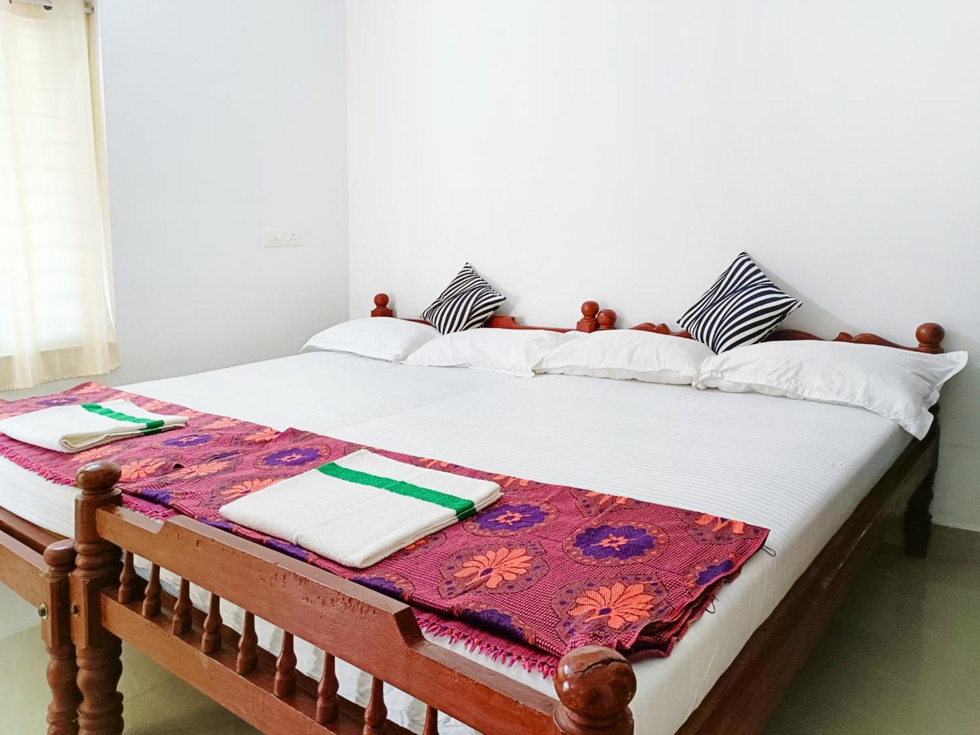 Alma Homestay Mararikulam Esterno foto