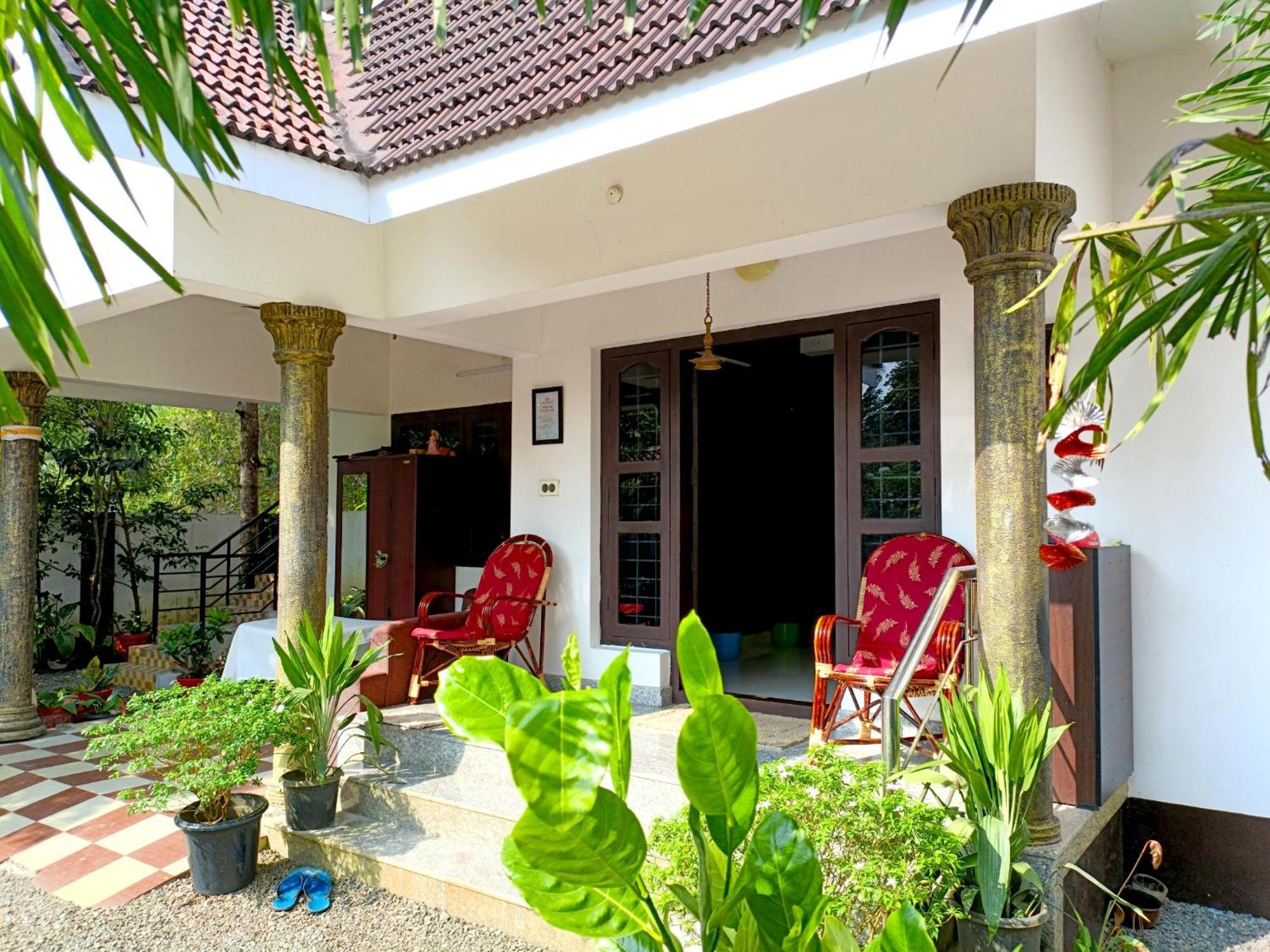Alma Homestay Mararikulam Esterno foto