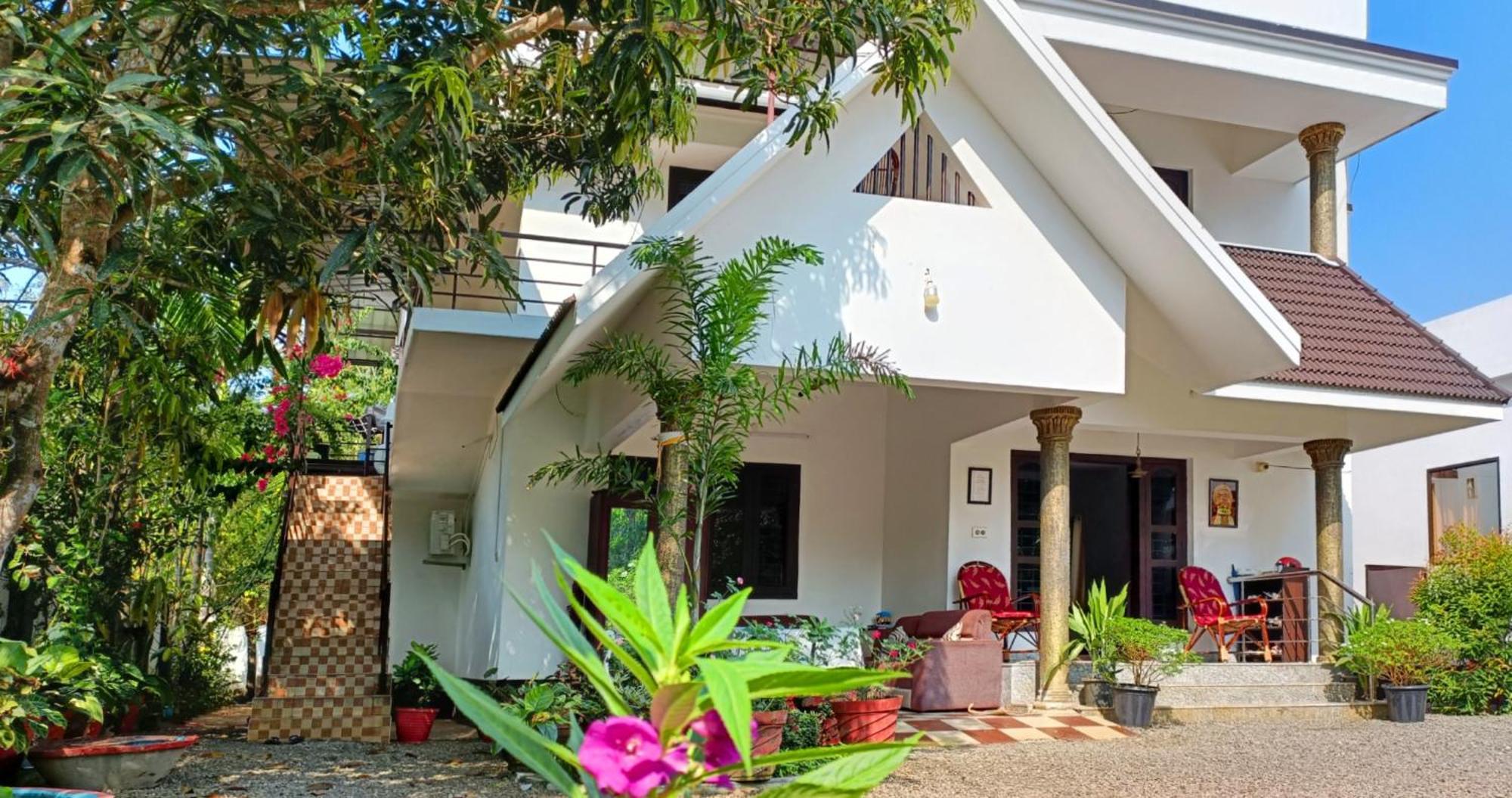 Alma Homestay Mararikulam Esterno foto