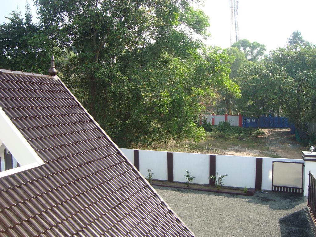 Alma Homestay Mararikulam Esterno foto